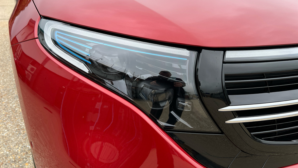 Mercedes-Benz EQC Suv Black #41