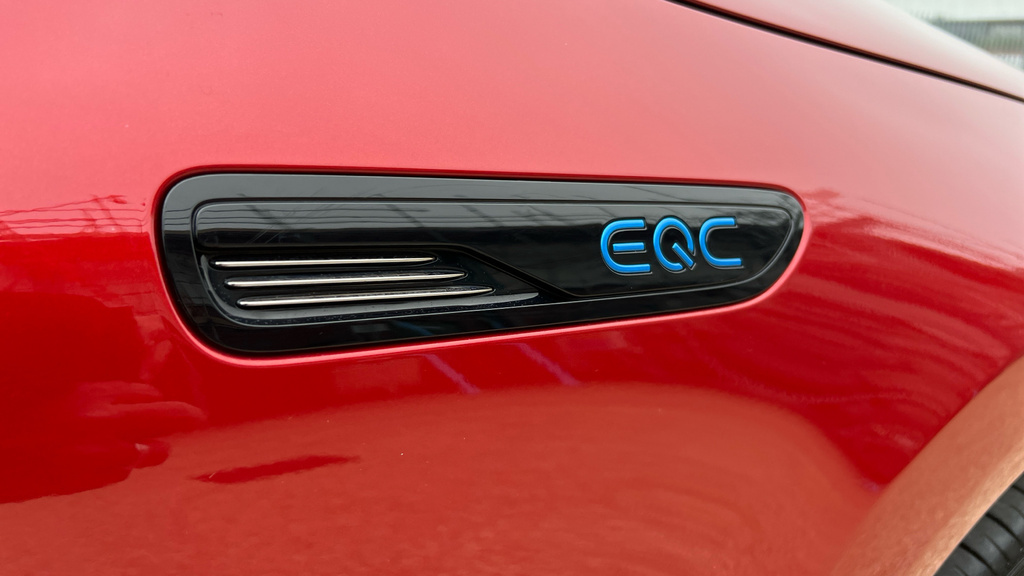 Mercedes-Benz EQC Suv Black #50