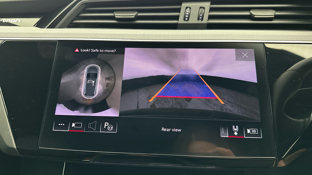 Audi Q8 e tron Vorsprung 55 E-tron Quattro 300,00 Kw Black #17