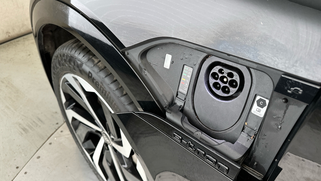 Audi Q8 e tron Vorsprung 55 E-tron Quattro 300,00 Kw Black #29