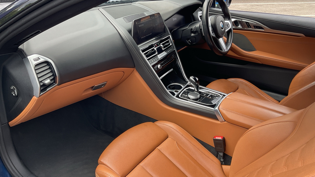 BMW 8 Series Hybrid #10