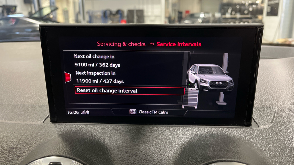Audi Q2 S Line Grey #28