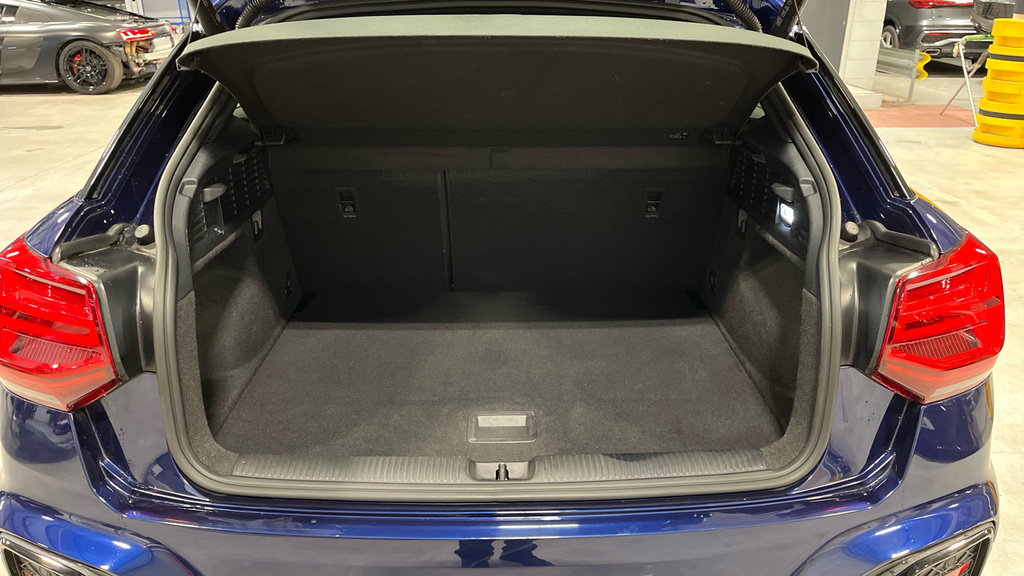 Audi Q2 S Line Grey #21