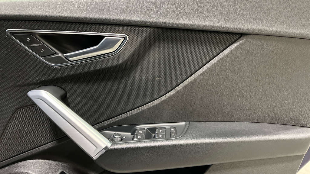 Audi Q2 S Line Grey #37