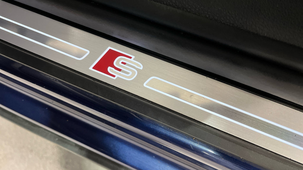 Audi Q2 S Line Grey #45