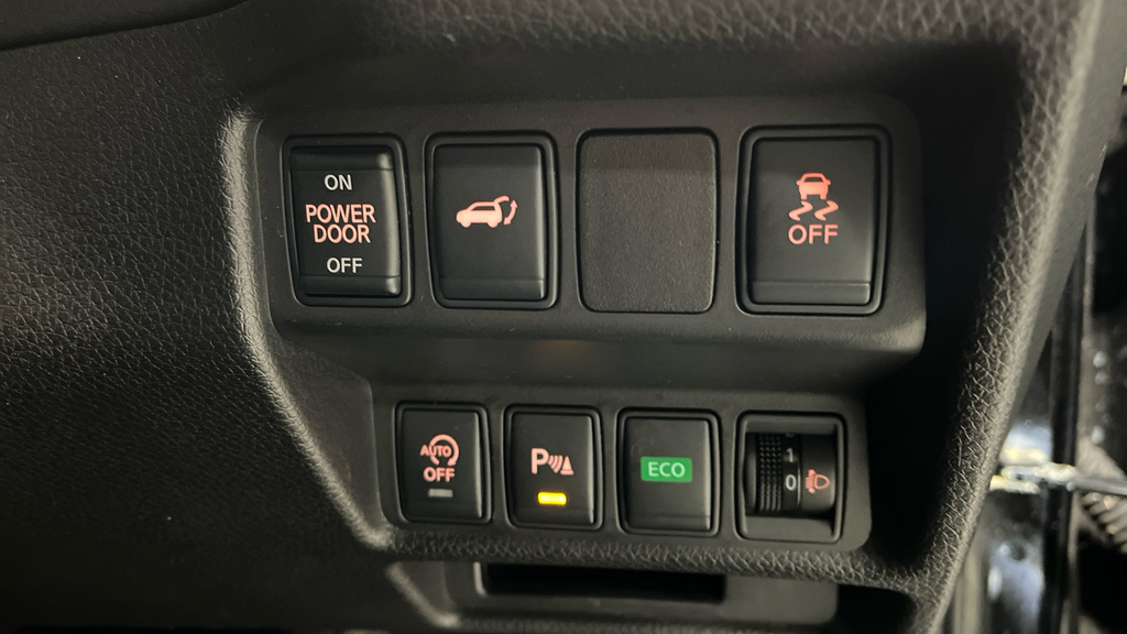Nissan X-Trail Acenta Black #38