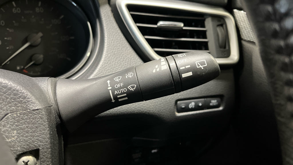 Nissan X-Trail Acenta Black #31