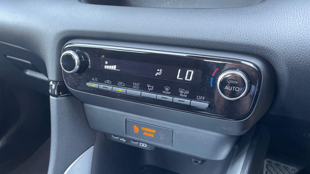Mazda 2 1.5I Hybrid Homura Cvt White #17
