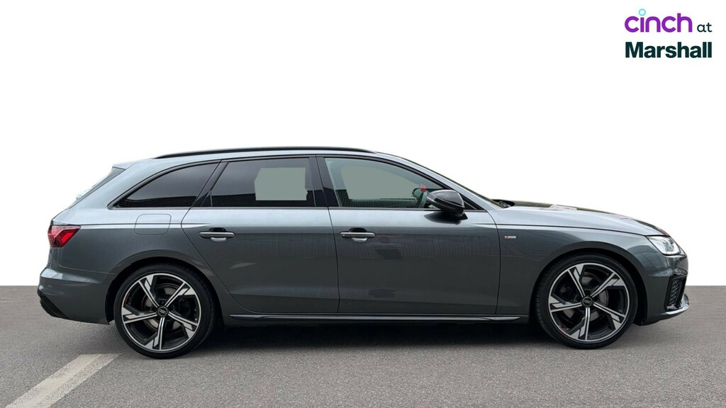 Audi A4 Avant Black Edition Black #2