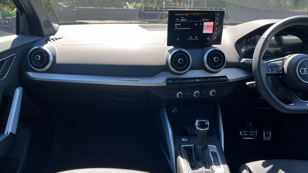 Audi Q2 35 Tfsi S Line S Tronic Silver #12