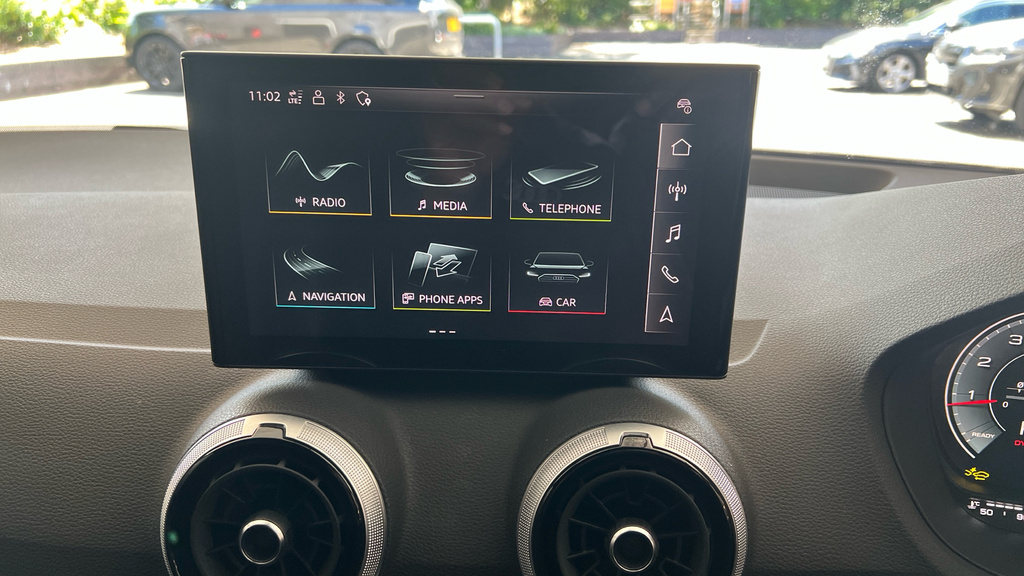 Audi Q2 35 Tfsi S Line S Tronic Silver #53