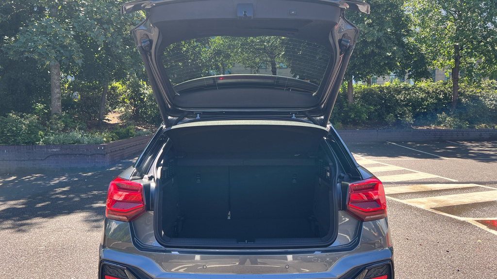 Audi Q2 35 Tfsi S Line S Tronic Silver #15