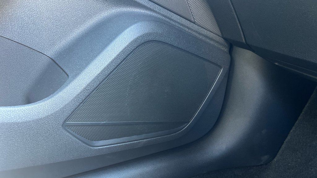 Audi Q2 35 Tfsi S Line S Tronic Silver #36