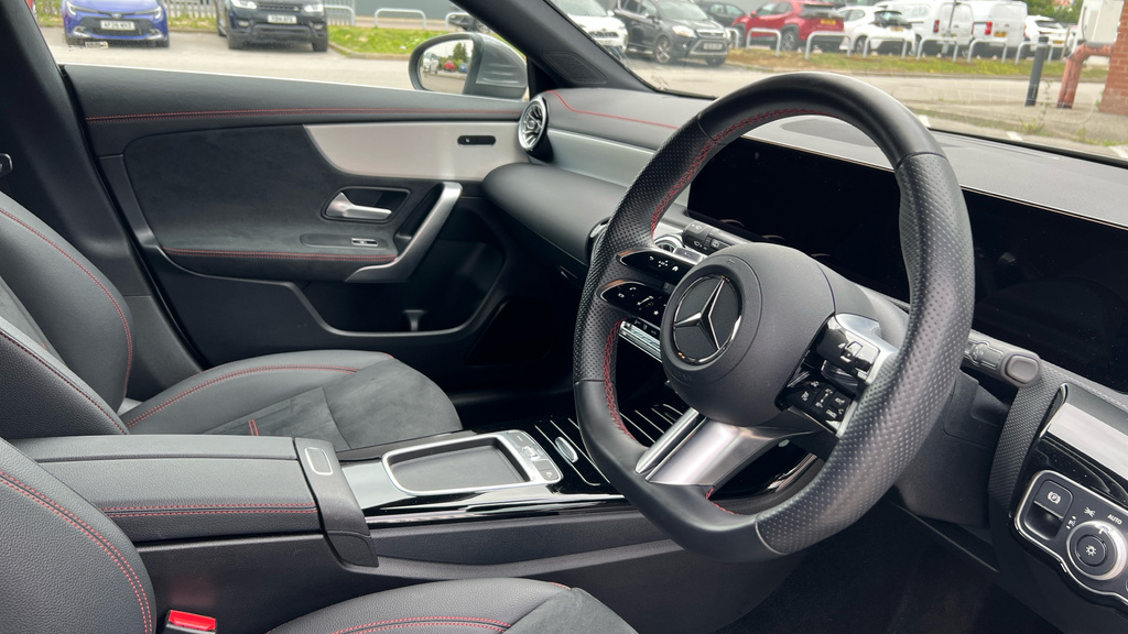 Mercedes-Benz CLA Class Cla 180 Amg Line Executive Tip Blue #14