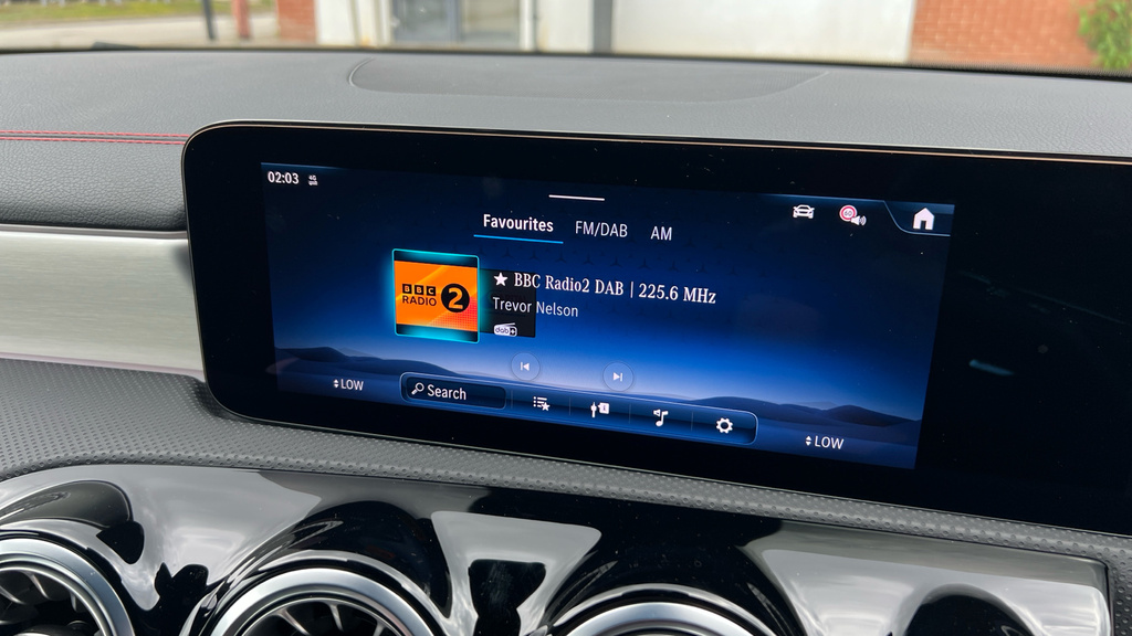 Mercedes-Benz CLA Class Cla 180 Amg Line Executive Tip Blue #17