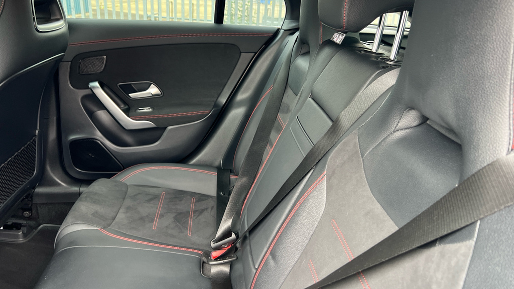 Mercedes-Benz CLA Class Cla 180 Amg Line Executive Tip Blue #30