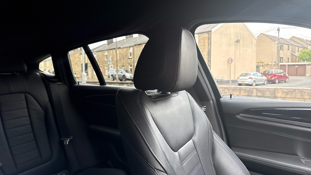 BMW X4 M Xdrive X4 M Competition Step Red #32