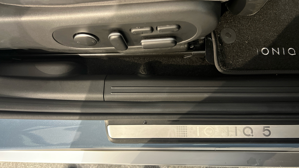 Hyundai Ioniq 5 Premium Automatic Grey #43