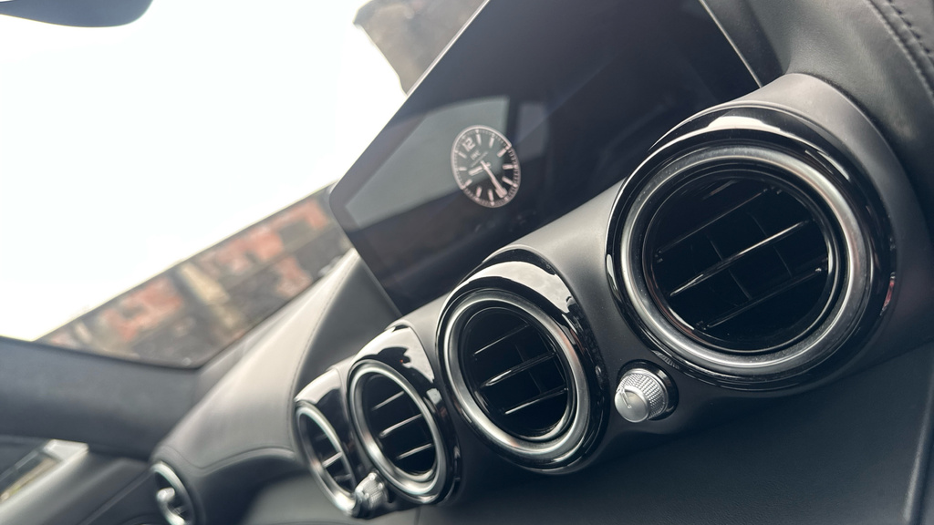 Mercedes-Benz AMG GT Coupe White #38
