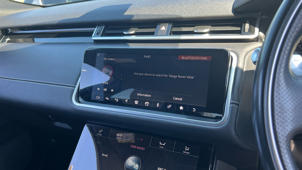 Land Rover Range Rover Velar R-dynamic S Gold #18