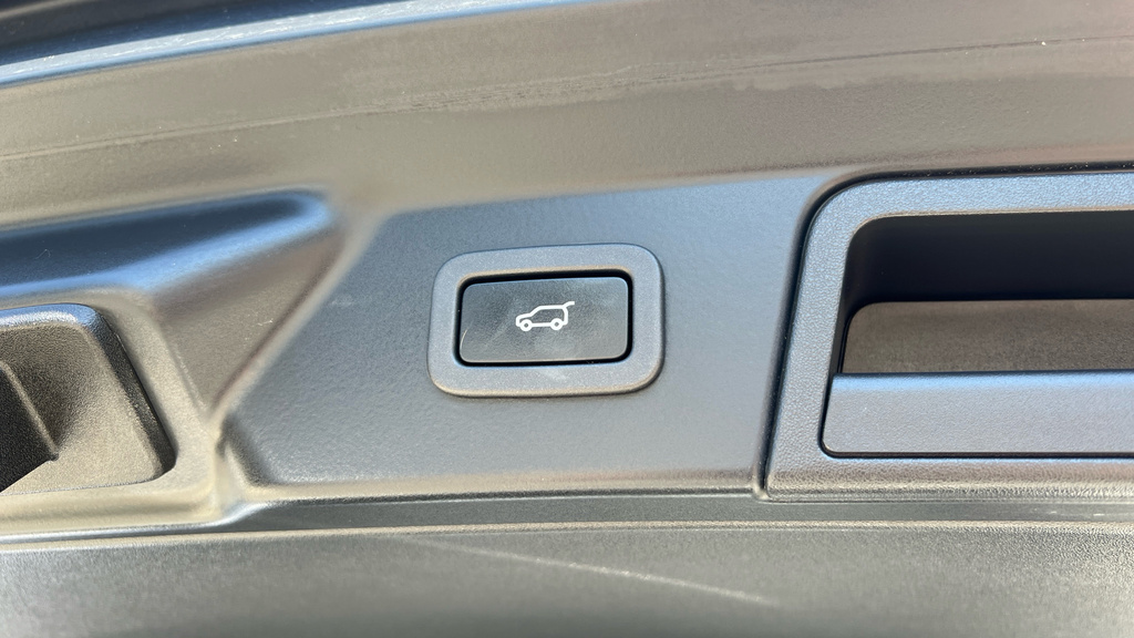 Land Rover Range Rover Velar R-dynamic S Gold #8
