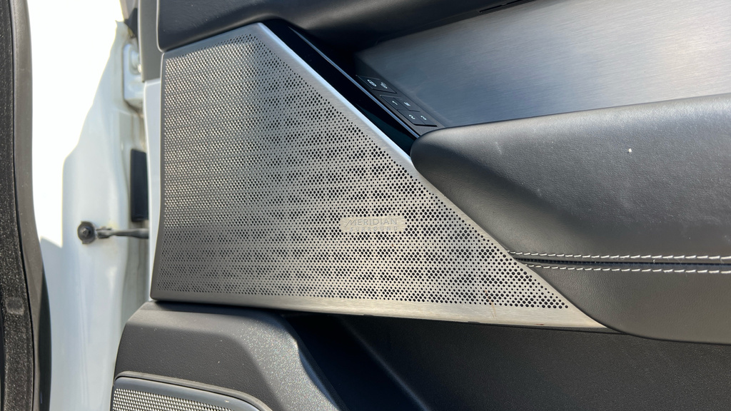 Land Rover Range Rover Velar R-dynamic S Gold #45