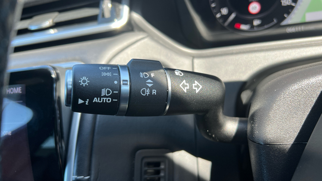Land Rover Range Rover Velar R-dynamic S Gold #56