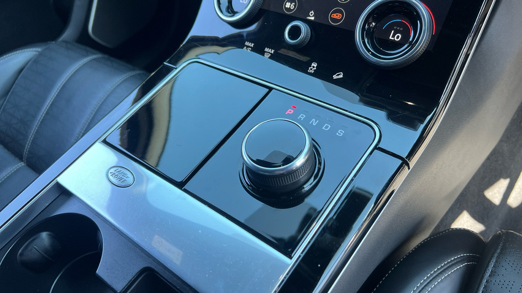 Land Rover Range Rover Velar R-dynamic S Gold #43
