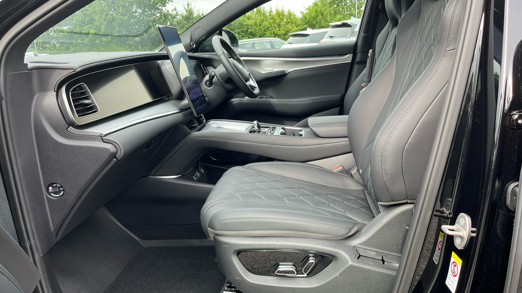 Byd Sealion 7 91.3Kwh Excellence Awd Black #14
