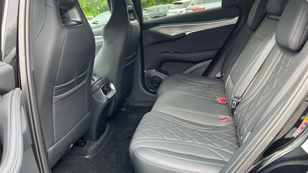 Byd Sealion 7 91.3Kwh Excellence Awd Black #17