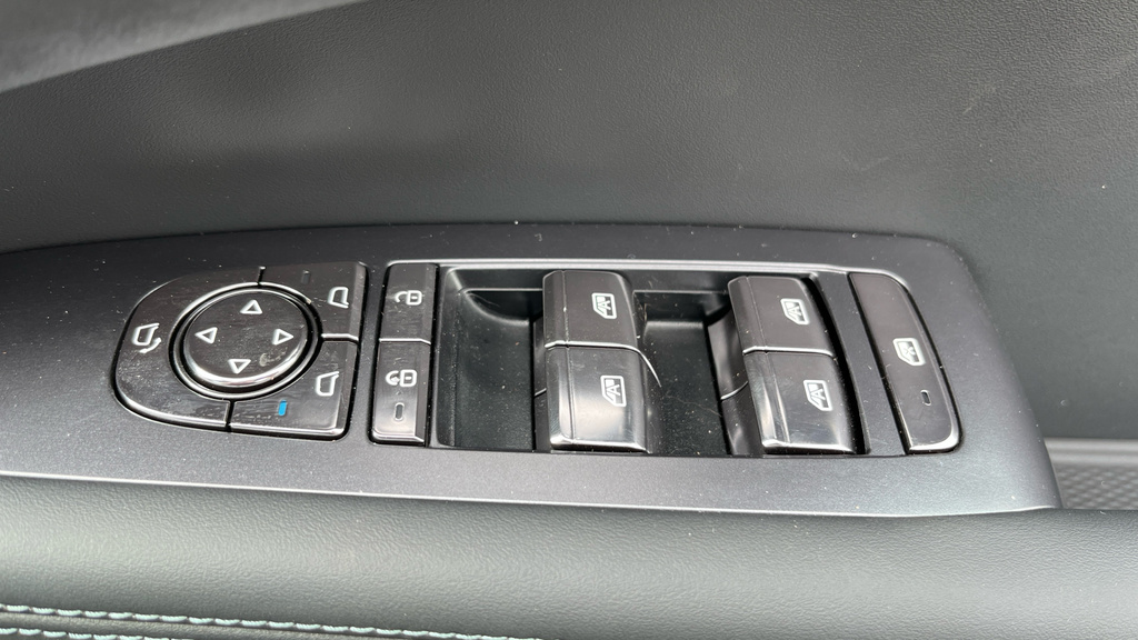 Byd Sealion 7 91.3Kwh Excellence Awd Black #24