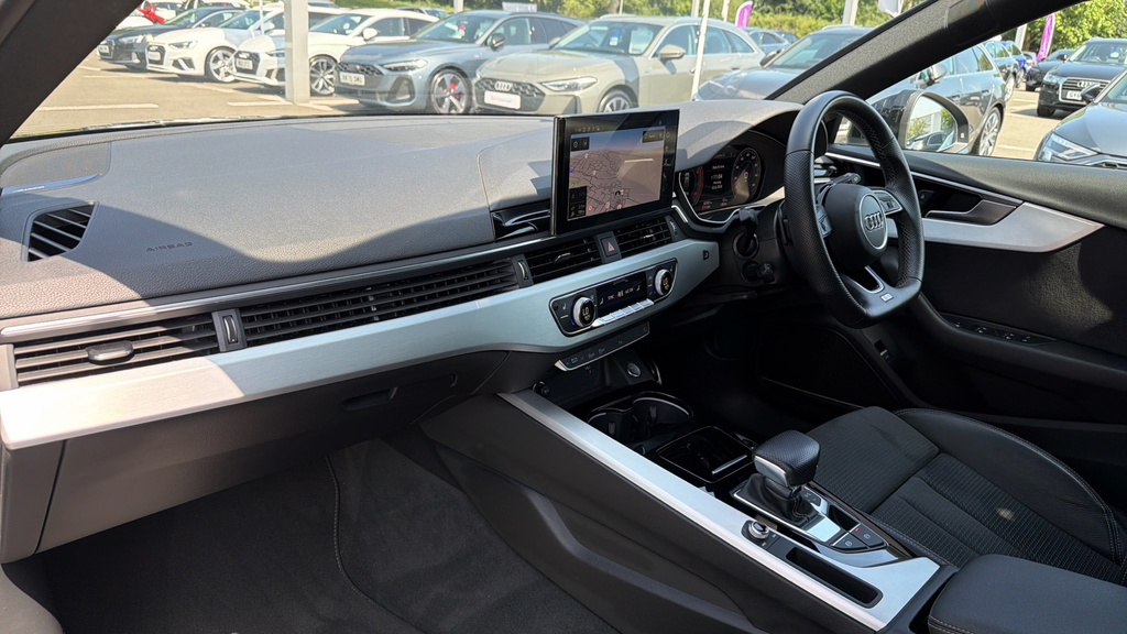 Audi A4 Avant 35 Tfsi Black Edition S Tronic Black #10
