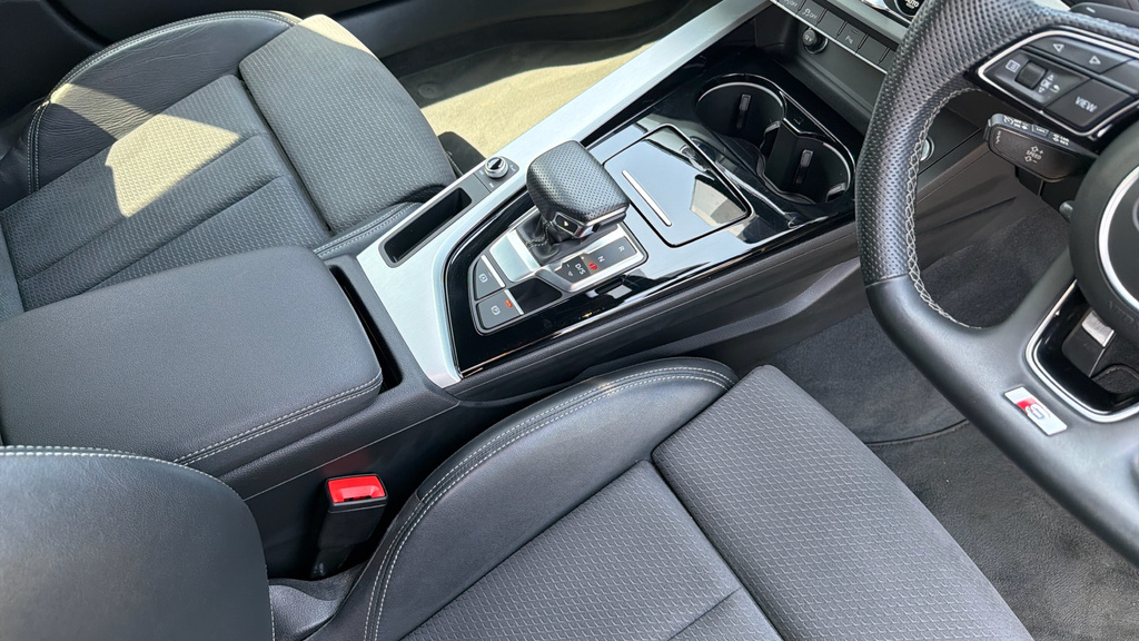 Audi A4 Avant 35 Tfsi Black Edition S Tronic Black #25