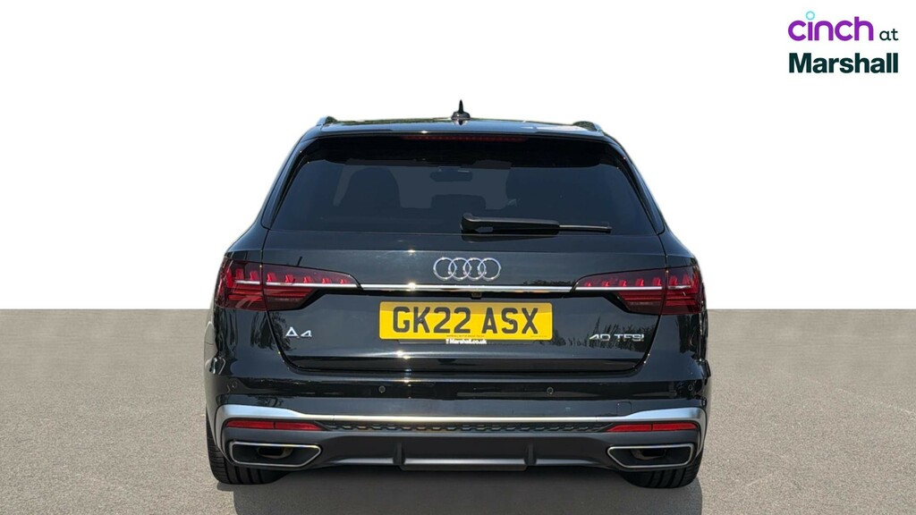 Audi A4 Avant 35 Tfsi Black Edition S Tronic Black #4