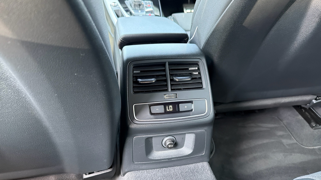 Audi A4 Avant 35 Tfsi Black Edition S Tronic Black #41
