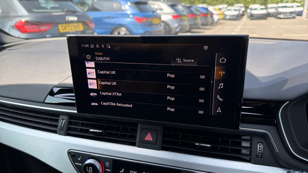 Audi A4 Avant 35 Tfsi Black Edition S Tronic Black #42