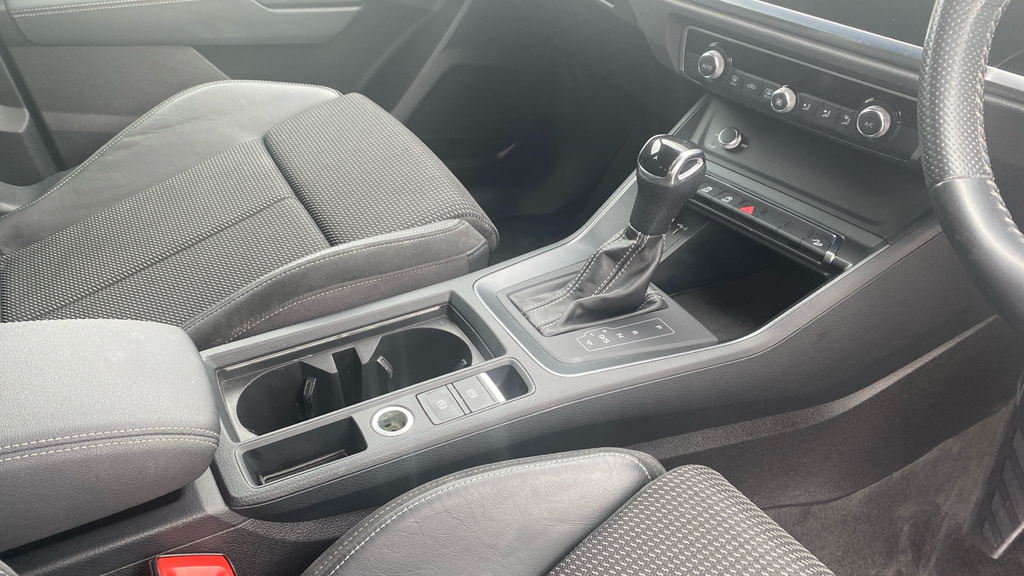 Audi Q3 2.0 Tdi Quattro S Line 148 Bhp Red #31