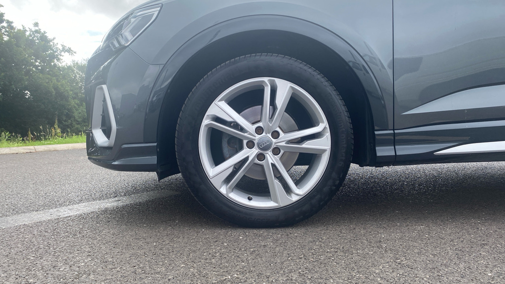 Audi Q3 2.0 Tdi Quattro S Line 148 Bhp Red #18