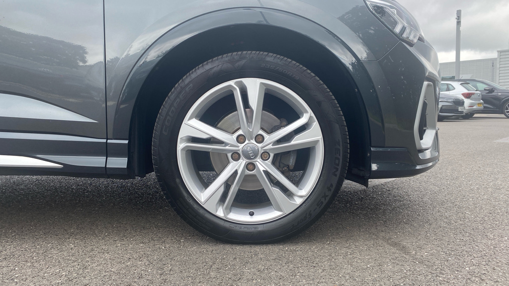 Audi Q3 2.0 Tdi Quattro S Line 148 Bhp Red #19