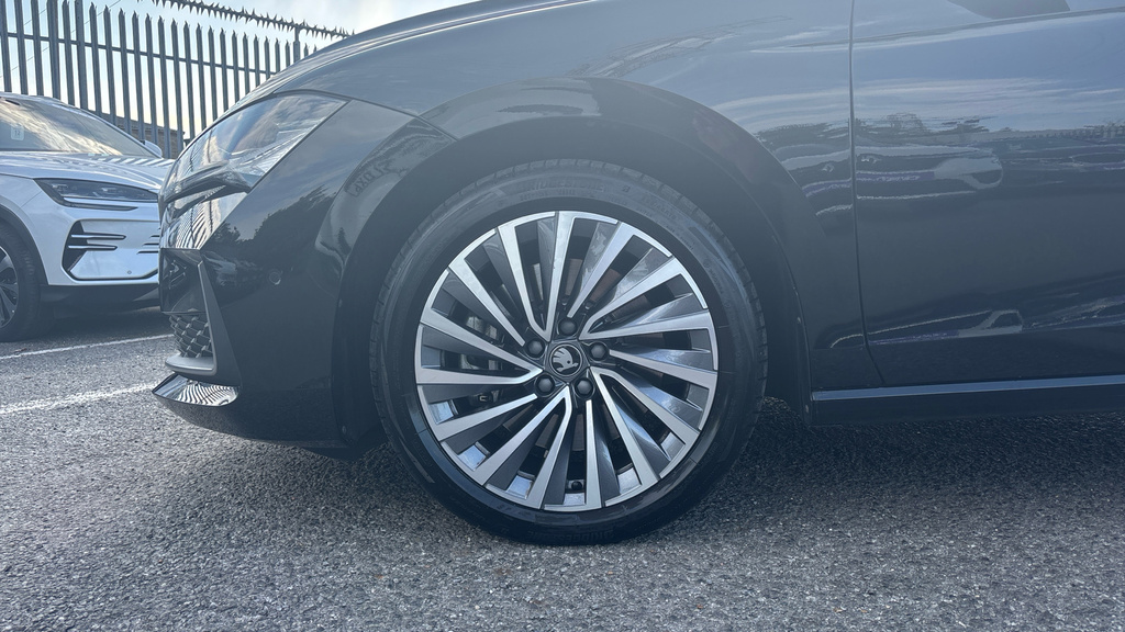 Skoda Superb 2.0 Tdi Se L Dsg Grey #19