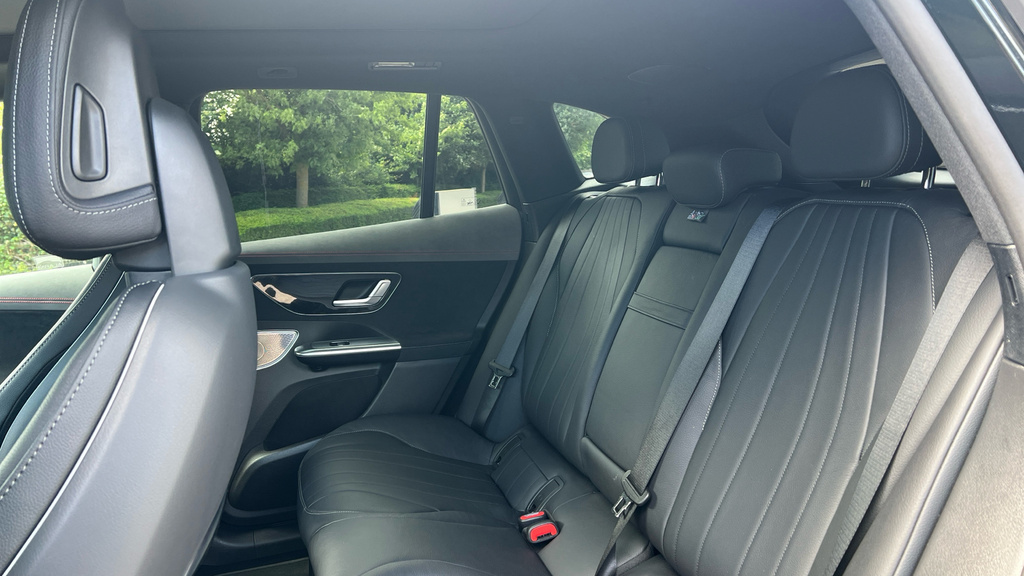 Mercedes-Benz EQE Saloon Black #24