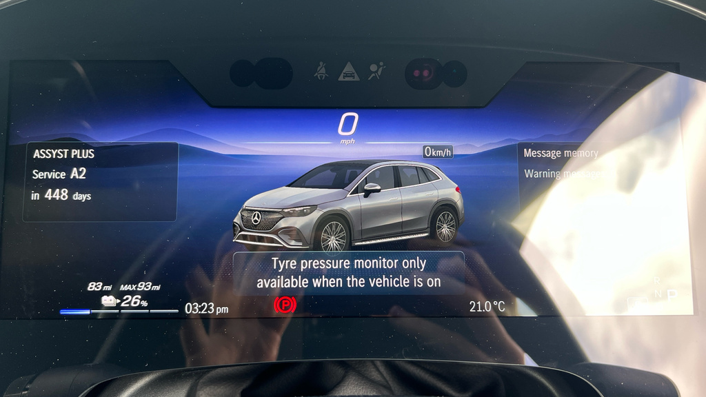 Mercedes-Benz EQE Saloon Black #37
