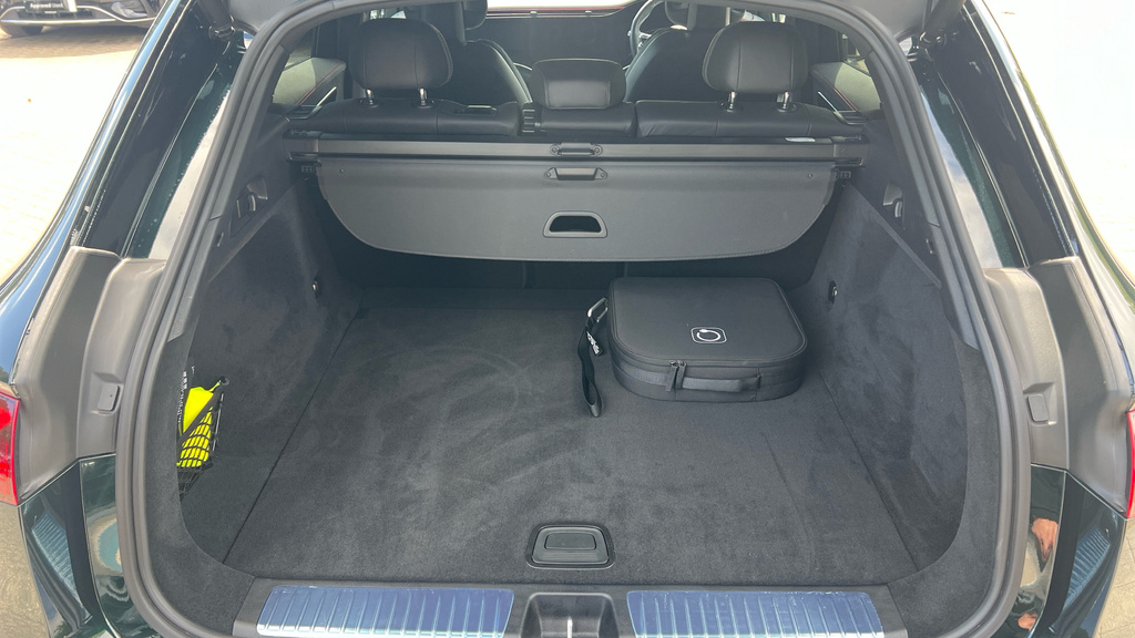 Mercedes-Benz EQE Saloon Black #25