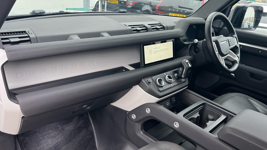 Land Rover Defender 2.0 D240 First Edition 110 Green #10