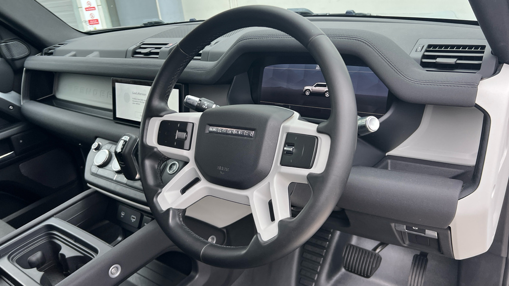 Land Rover Defender 2.0 D240 First Edition 110 Green #9