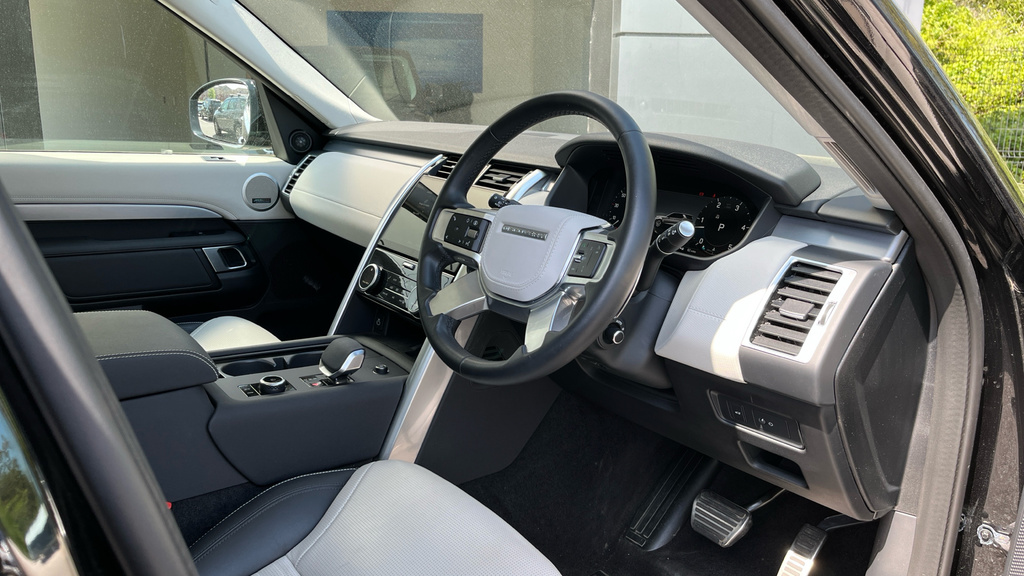 Land Rover Discovery D350 Dynamic Se Black #9