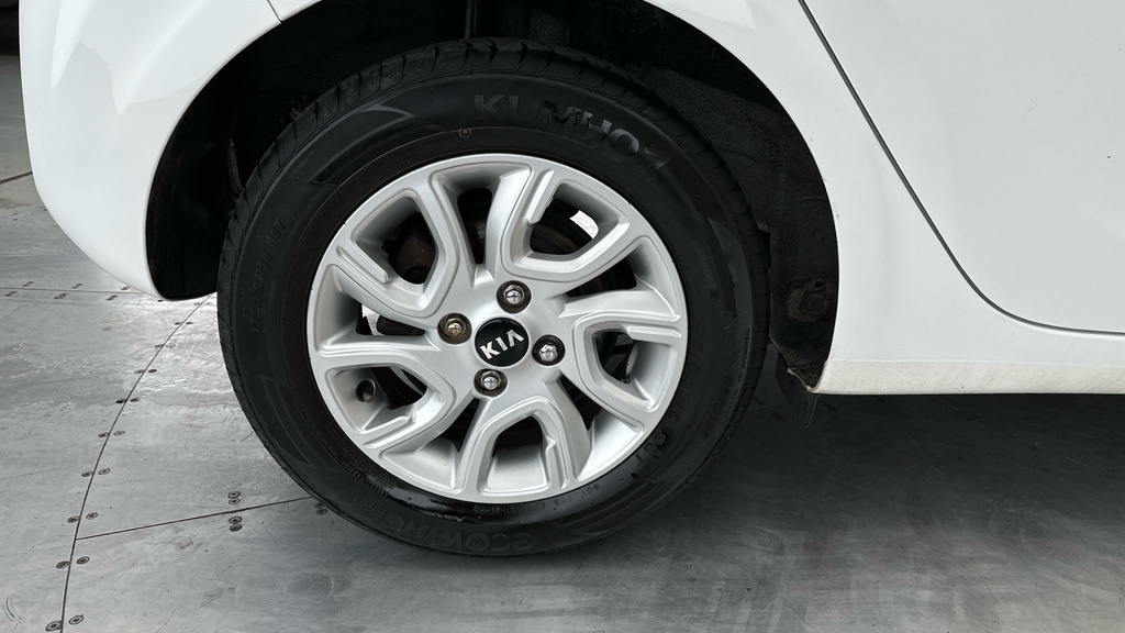 Kia Picanto 1.0L 1  #20