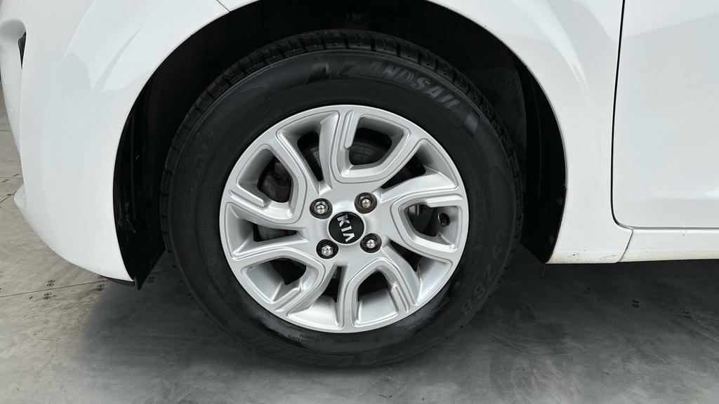 Kia Picanto 1.0L 1  #18