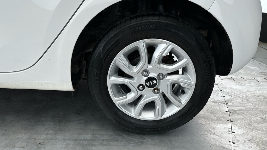 Kia Picanto 1.0L 1  #19
