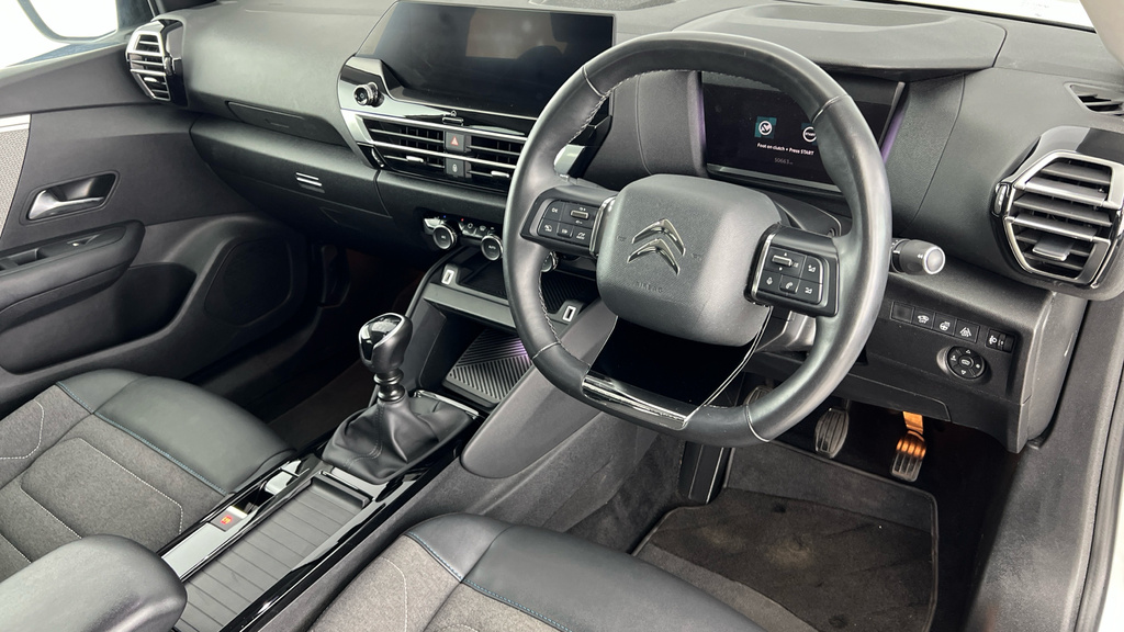Citroen C4 1.2L Puretech Shine Black #9